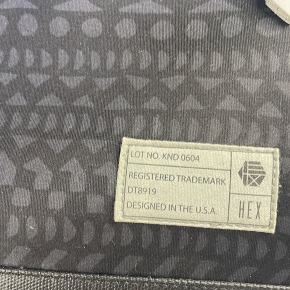 HEX Kindred SIgnal Unisex Black and Charcoal Backpack - Picture 2 of 13